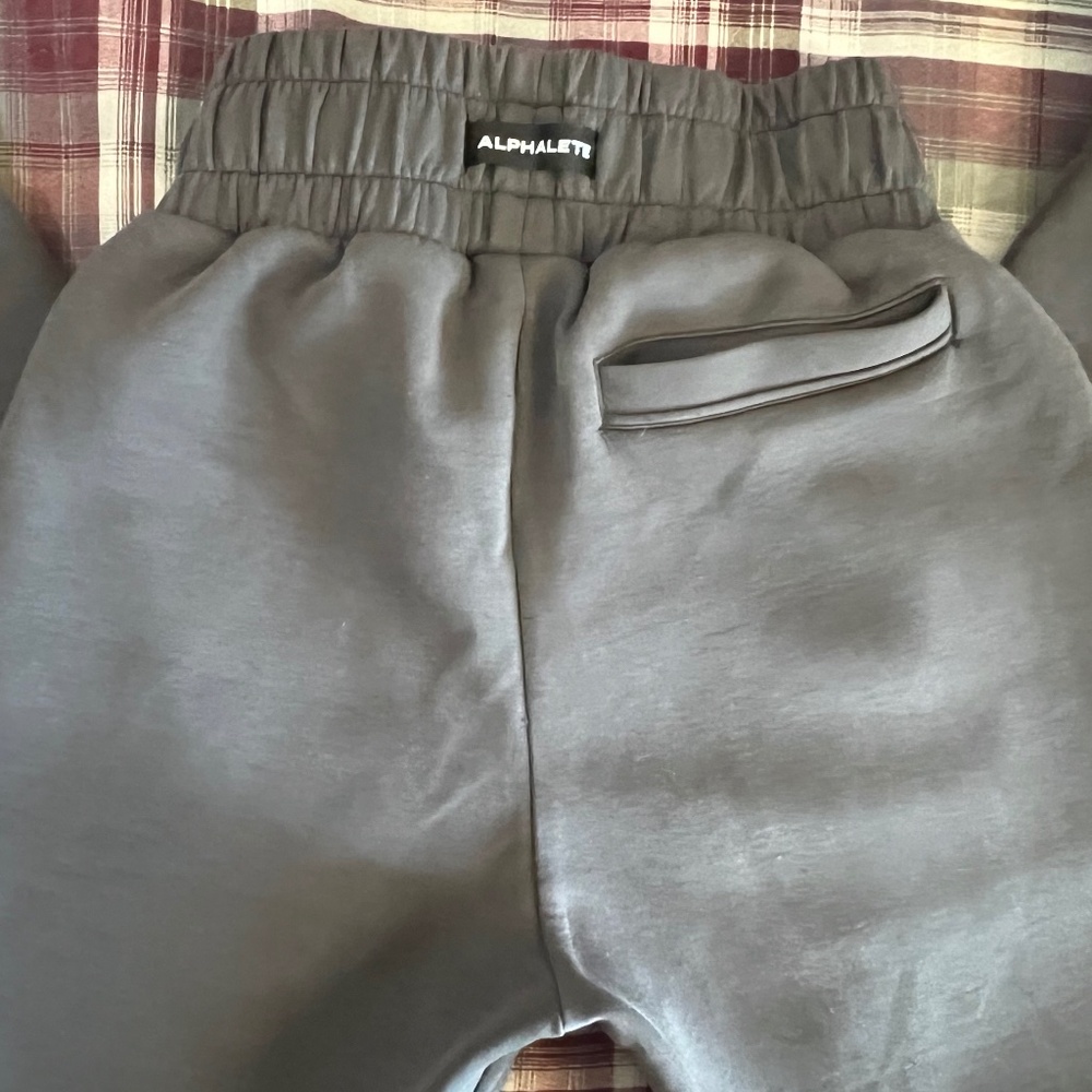 Alphalete Joggers